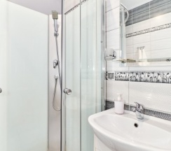 Двухместный номер категории Комфорт в У семи мостов