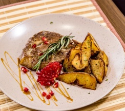 4-местный 2-комнатный номер полулюкс улучшенный в Гранат