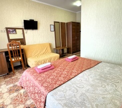 Двухместный комфорт с балконом (невидовой) и доп местом в Атриум