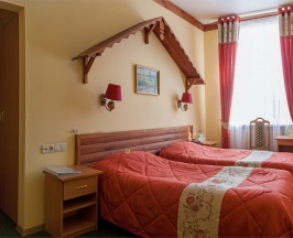 Номер "Стандарт" с двумя раздельными кроватями в Снегурочка