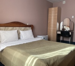 Стандарт в Mon Ami