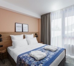 Небольшой двухместный номер с 1 кроватью в Country Hills Resort