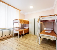Место в общем 6-ти местном номере (А) в Корона