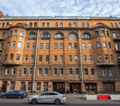 Квартира в Апартаменты на Центральный район, ул. Марата 36-38