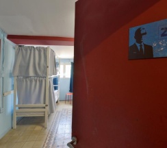 Кровать в общем номере (женский номер) в Caravan Hostel Tel Aviv By Roger Age 18-45