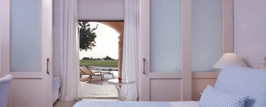 Семейный номер Standard с красивым видом из окна в Aphrodite Hills Hotel