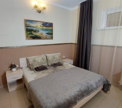 4-х местный стандарт в цоколе в Розмарин