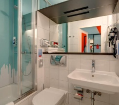 Одноместный номер Standard в MEININGER Hotel Leipzig Hauptbahnhof