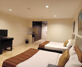 Двухместный номер Deluxe с видом на город в Paragon Tower Hotel