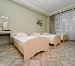 Четырёхместная комната с раздельными кроватями в Чайка