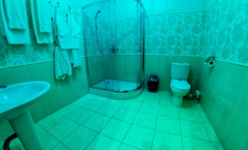 Полулюкс в Ани
