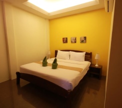 Номер Superior с балконом в Tharathip Resort