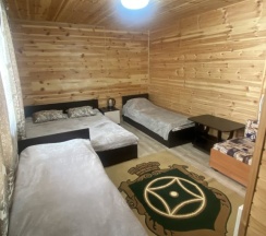 Четырёхместный коттедж с красивым видом из окна в Эверест