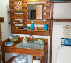 Коттедж с 2 комнатами в Mamas Summer House