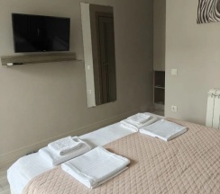 Двухместные апартаменты Comfort с балконом и с видом на город (двуспальная кровать) в Лазурный