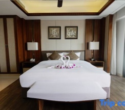 Семейный люкс с 2 комнатами с видом на море в Jinghai Hotel & Resort