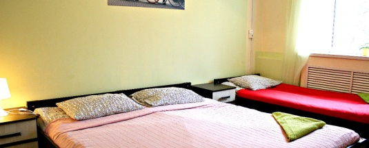 Трехместный номер в Like Hostel
