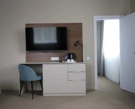 Двухместный номер Бизнес 1 (№ 13) двуспальная кровать в Сон