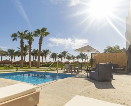 Четырёхместный люкс Pool & Jacuzzi Executive в SUNRISE Tucana Resort