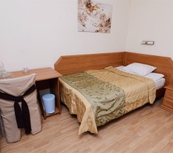 Номер Полулюкс 2-5 в Интурист