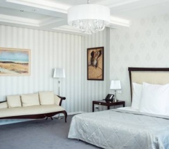 Президентский Сюит в Ost west club