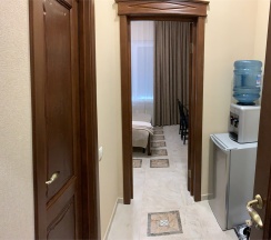 Делюкс в День и ночь