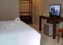 Номер Deluxe в Yellow House Rayong