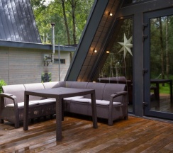 A-Frame № 6 (оснащение дома, стоимость купели и бани см. Подробнее) в Les holidays