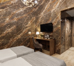Делюкс с балконом и видом на горы в Stellar collection chalet, Krasnaya Polyana