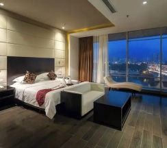 Люкс с видом на сад в Guangdong Nanmei Osotto Hotel