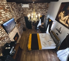 "Музей" вид на Соборную площадь в Дом Куприна в Кремле