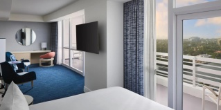 Мид-Бич: Отель Fontainebleau Miami Beach