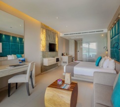 Двухместная студия с видом на море двуспальная кровать в Cape Sienna Gourmet Hotel & Villas