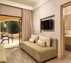 Люкс c 1 комнатой в Aphrodite Hills Hotel