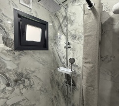 Двухместный номер с двуспальной кроватью в BoxHouse