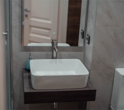 Номер Люкс 208 в Бисерово