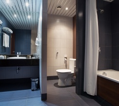 Бизнес класс комфортный с двумя кроватями или одной двуспальной кроватью и креслом-кроватью в Бенефит Плаза