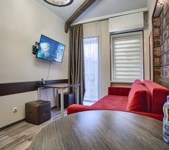 Двухместные апартаменты 12 с видом на парк двуспальная кровать в Exclusive Hotel&Apartments