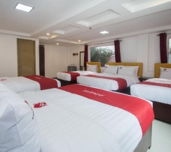Двухместный семейный номер Standard 2 отдельные кровати в IL Mare Sakura Resort Boracay