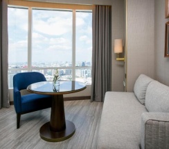 Двухместный номер клубный Superior двуспальная кровать в Centara Grand & Bangkok Convention Centre at CentralWorld