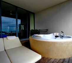 Номер Deluxe с балконом в Veranda Resort & Villas Hua Hin - Cha Am