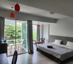 Двухместный номер Deluxe двуспальная кровать в B & B Patong Beach House