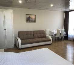 Улучшенный Семейный Номер в Артик