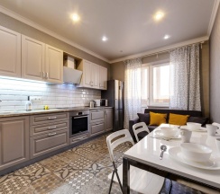 Апартаменты Полулюкс (с видом на город) в Gallery Apartments (Гэлари Апартментс)