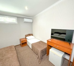 Трехместный номер во 2 корпусе в Морской бриз by Sun City Hotels