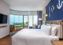 Номер Deluxe с видом на море в Ocean Marina Resort Pattaya Jomtien