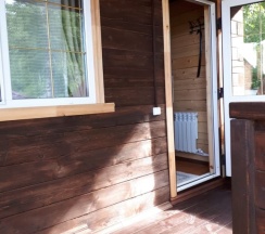 Трёхместный номер Comfort с балконом и с красивым видом из окна в Сказка