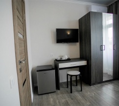 Двухместный номер с 1 двуспальной кроватью и дополнительной кроватью в Hotel La V