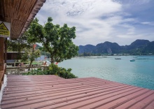 Номер Superior с балконом и seafront в Phi Phi Cozy Seafront Resort