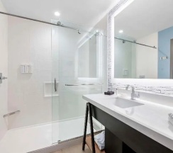 Двухместный номер Standard в Cambria Hotel Austin Downtown